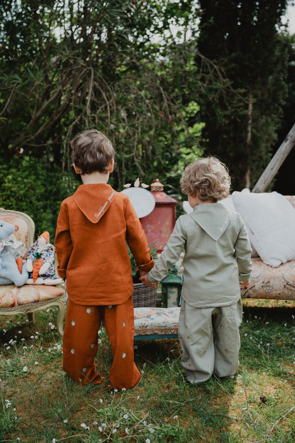 Pantaloni baggy in lino lavato bimbi cognac con stampa e vita elasticizzata